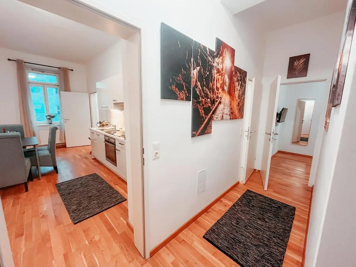 Vienna Central Apartment 4